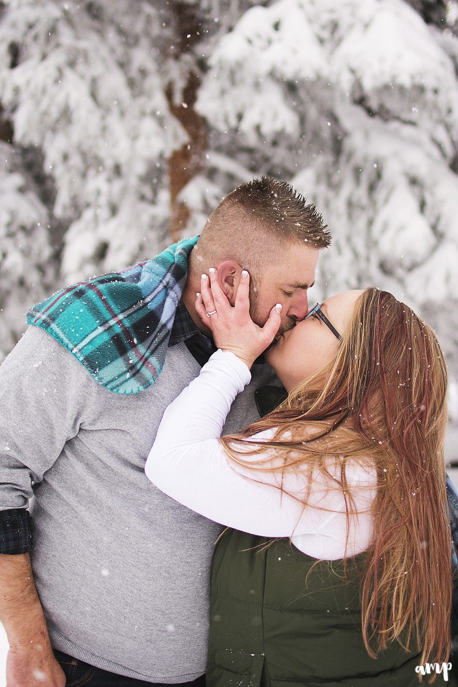 Snowy Grand Mesa Engagement in Colorado | amanda.matilda.photography