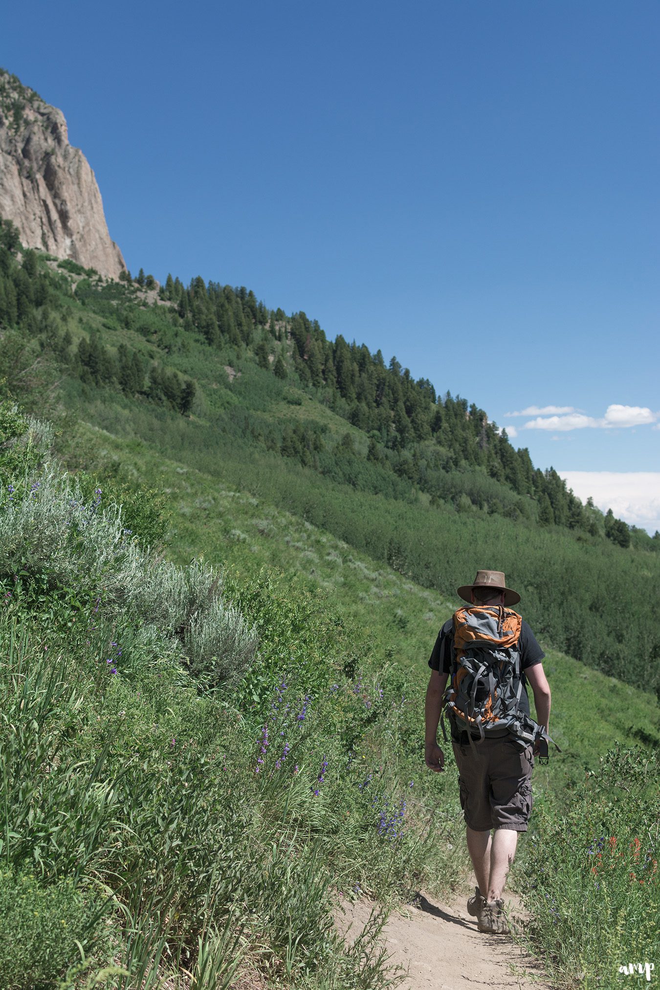 Hiking the Upper Upper Loop trail in Crested Butte