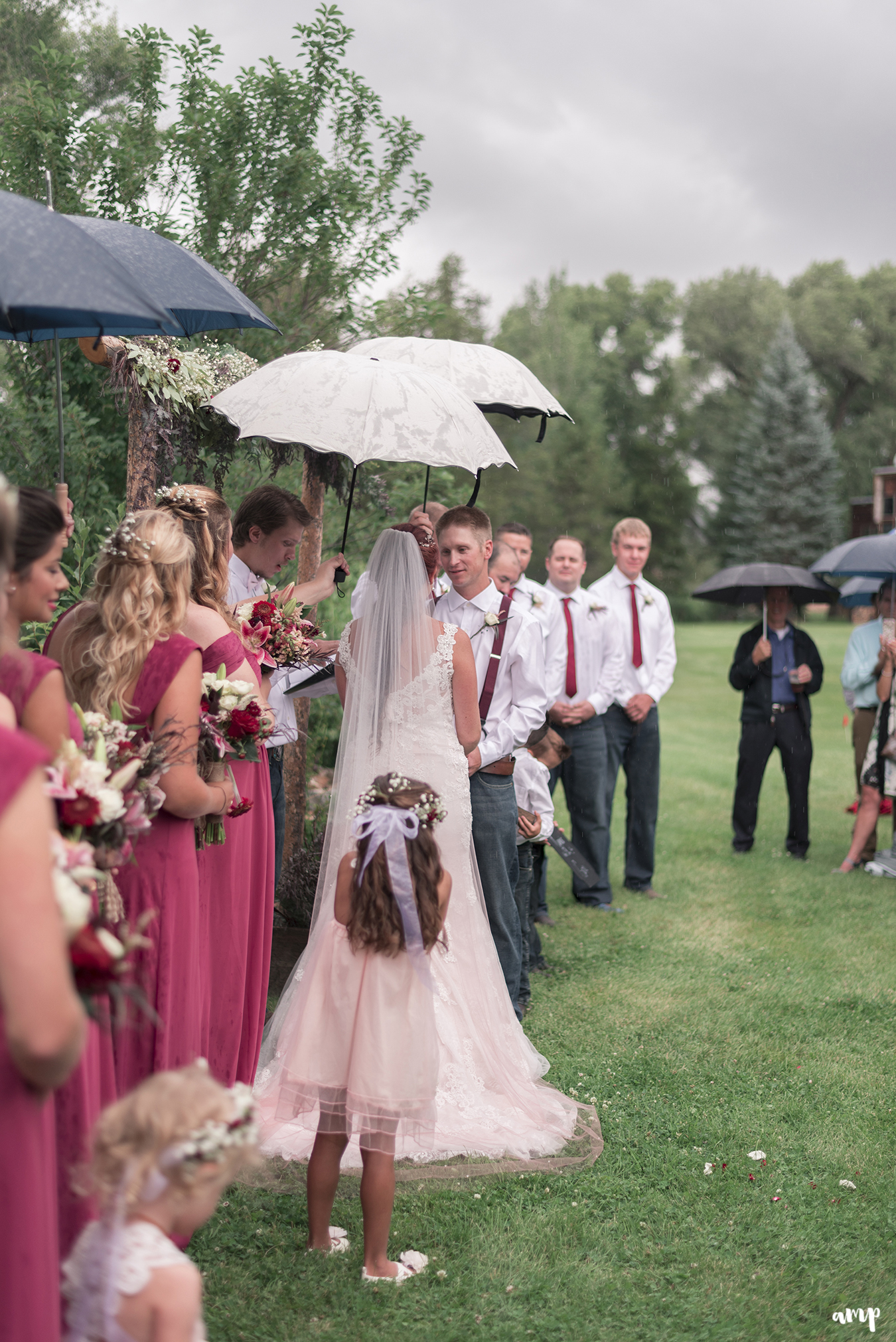 Rainy Gunnison Wedding along Ohio Creek | amanda.matilda.photography