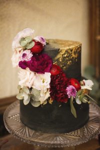 Sweet Kiwi Autumn Wedding Cake