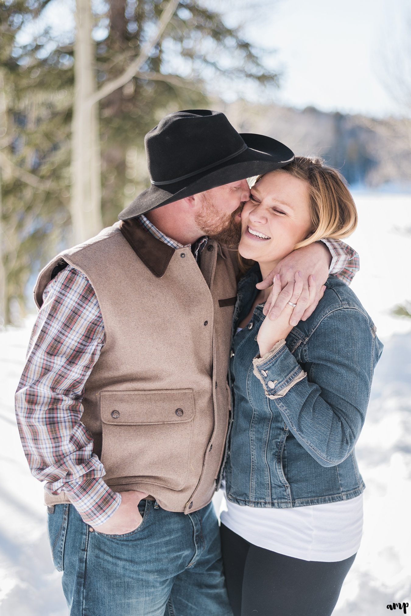 Emily & Victor | Snowy Engagement on the Grand Mesa | amanda.matilda.photography