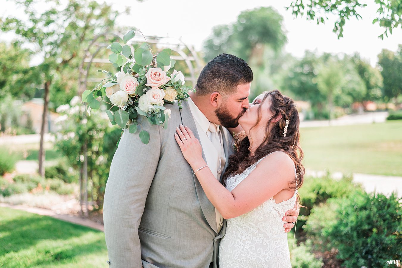 Carlos & Jessica's Doubletree Hotel Wedding | amanda.matilda.photography