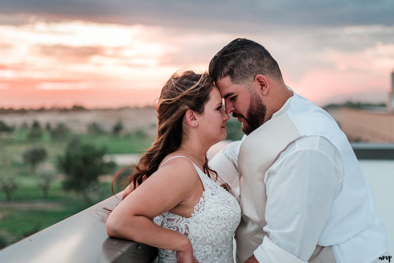 Carlos & Jessica's Doubletree Hotel Wedding | amanda.matilda.photography