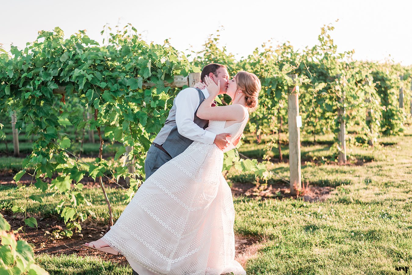 Soldier Creek Winery Wedding | amanda.matilda.photography