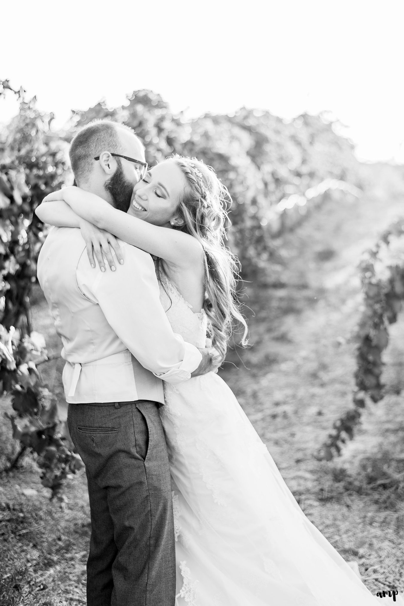 April & Bruce's Palisade Wedding in a Vineyard | amanda.matilda.photography