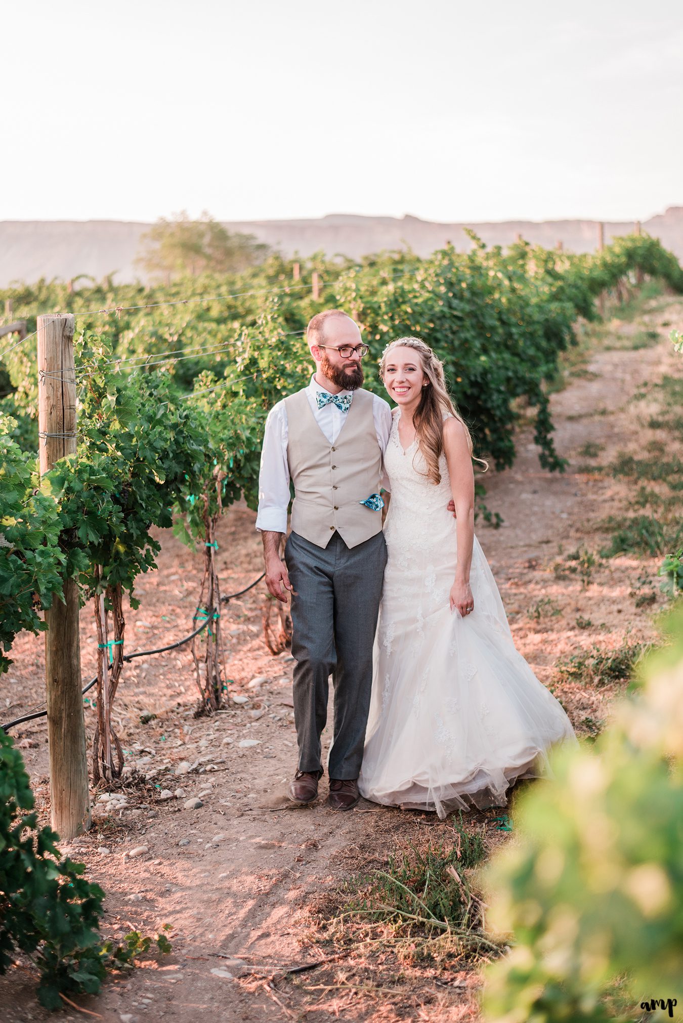 April & Bruce's Palisade Wedding in a Vineyard | amanda.matilda.photography