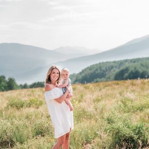 Crested Butte family photos at Ten Peaks SkiCB | amanda.matilda.photography