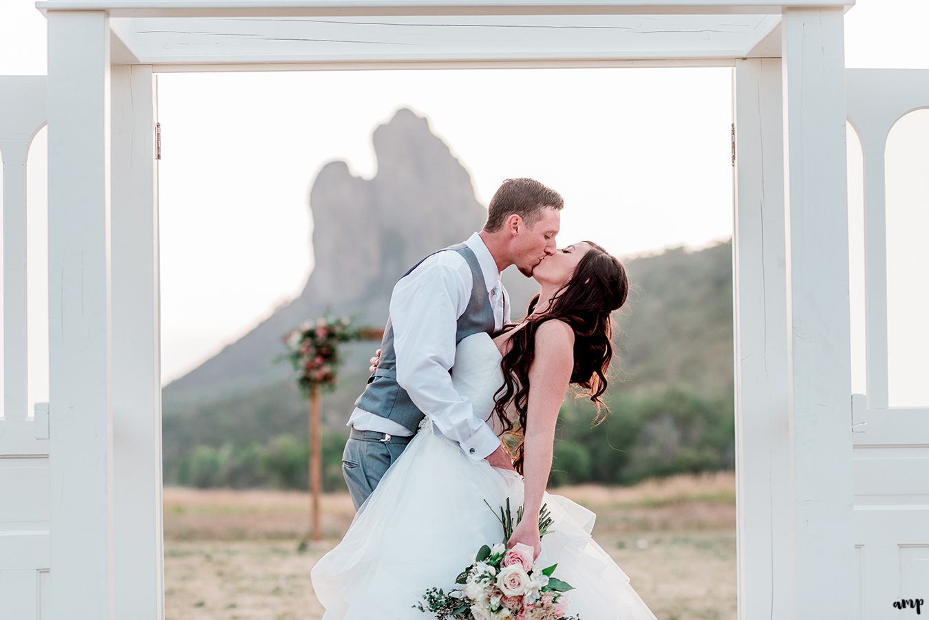 Curt & Madison's wedding at The Lodge at Needle Rock | amanda.matilda.photography