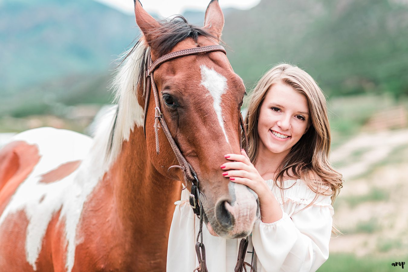 Grand Junction Senior Photos in Gateway | amanda.matilda.photography