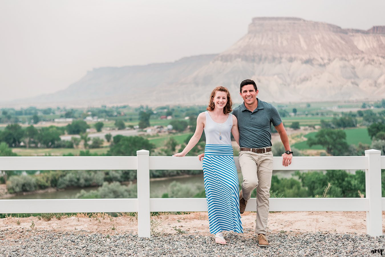 Palisade Engagement Photos at Colterris Overlook | amanda.matilda.photography