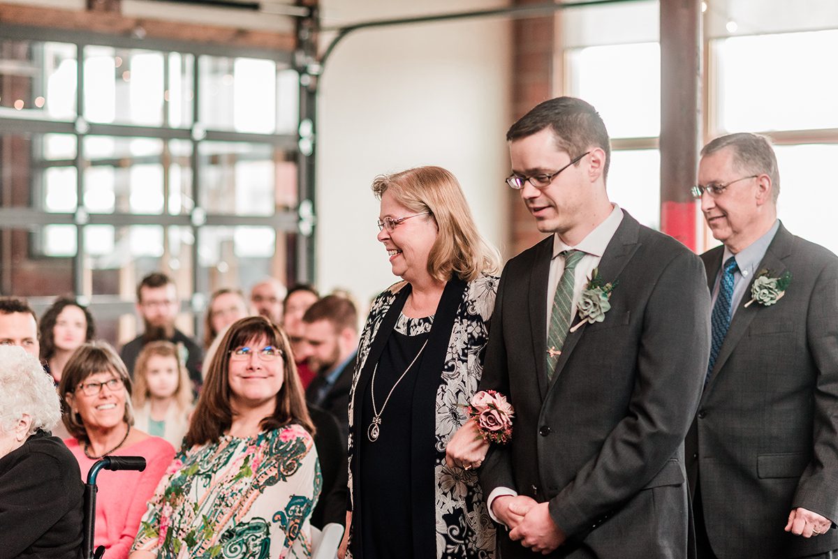 Ryan & Dani | Wedding at the Living Room in Omaha