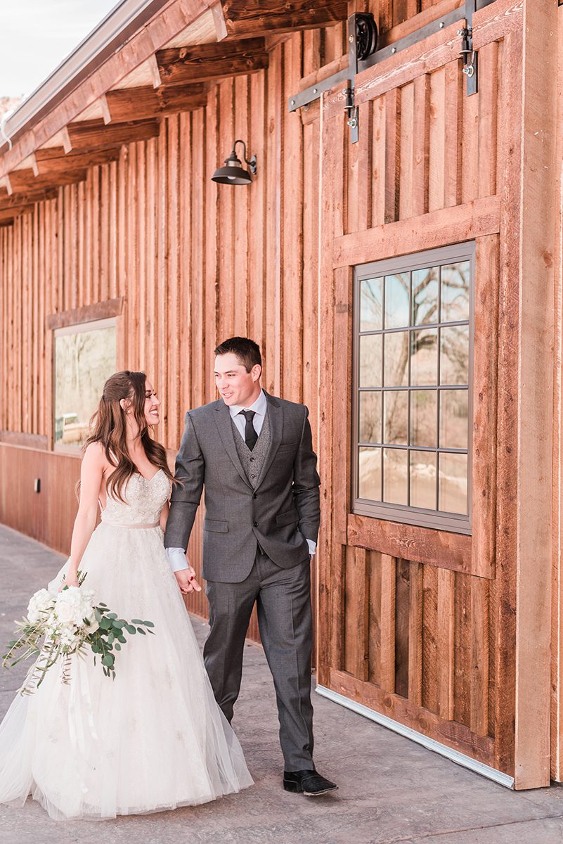 Orchard River View | Barn Venue in Palisade captured by Amanda Matilda Photography