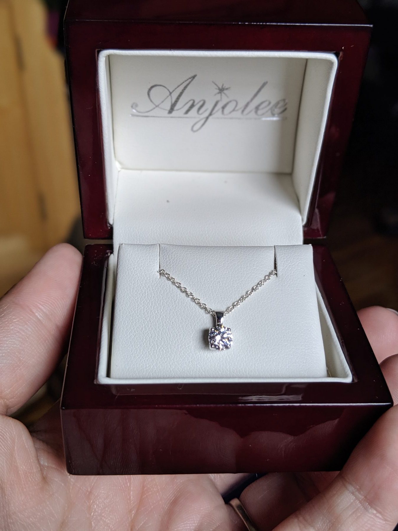 Bridesmaids Gifts: Diamond Necklaces