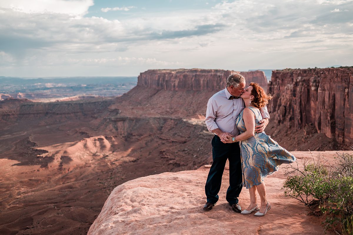 Julie & Bobby | Moab Elopement at Dead Horse Point