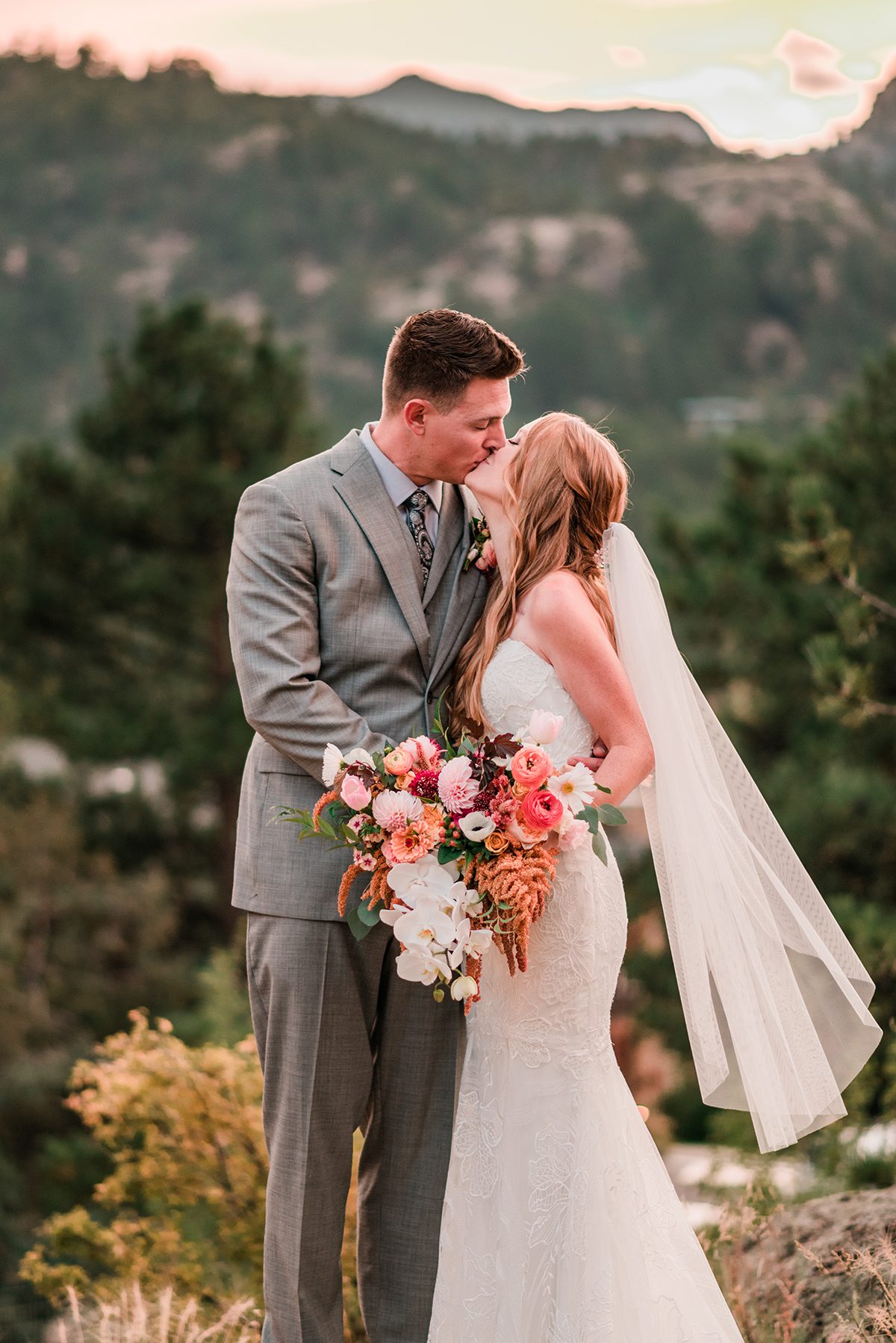 Black Canyon Inn Wedding in Estes Park