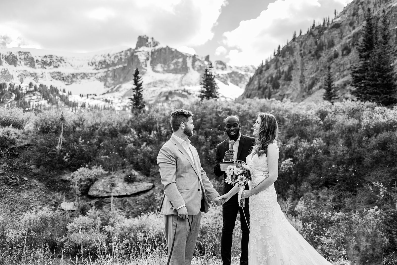 Molly & Aaron | Fall Elopement in Yankee Boy Basin