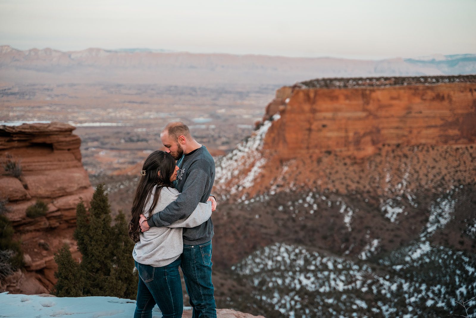 Holly & Derek | Sunset Engagement Photos on the Monument