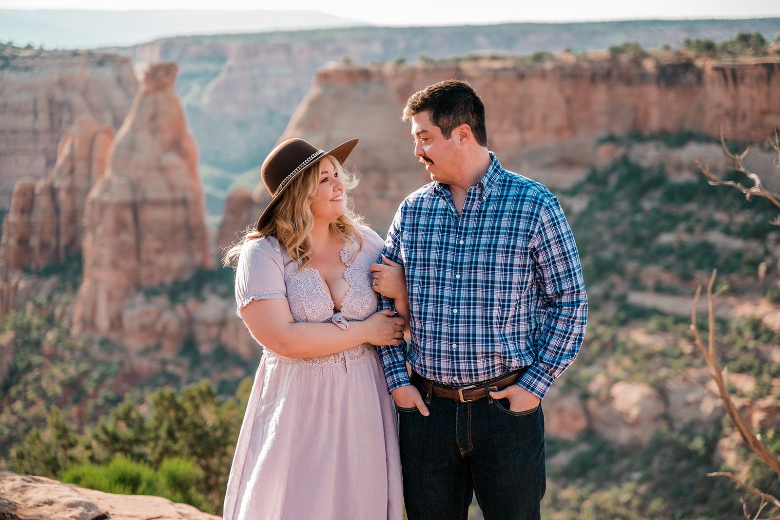 Rachel & Tommy | Morning Photos on the Colorado National Monument